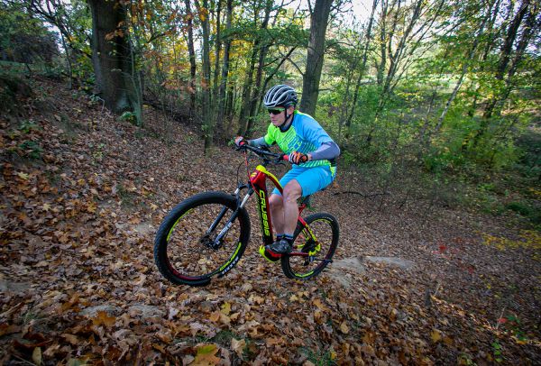 Crussis E-Largo 8.5 S