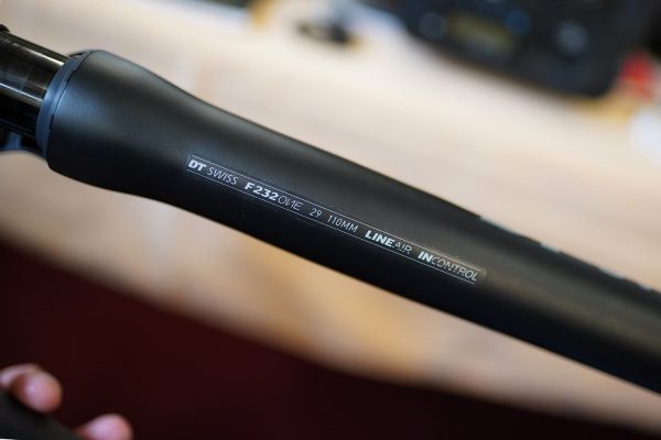 DT Swiss odpružení 2021