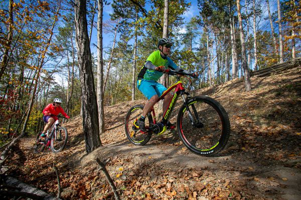 Crussis E-Largo 8.5 S