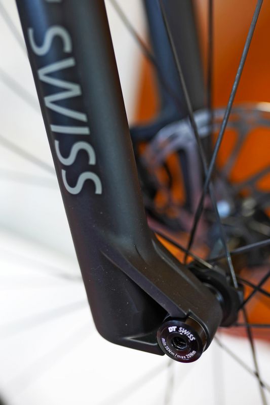 DT Swiss odpružení 2021