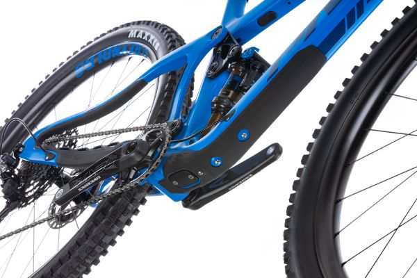 Pivot Switchblade 2020