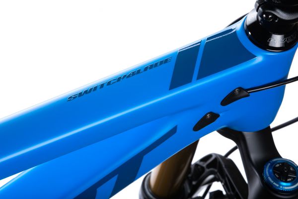 Pivot Switchblade 2020