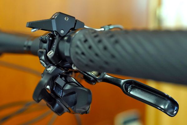 DT Swiss odpružení 2021