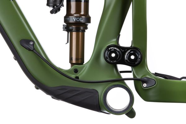 Pivot Switchblade 2020