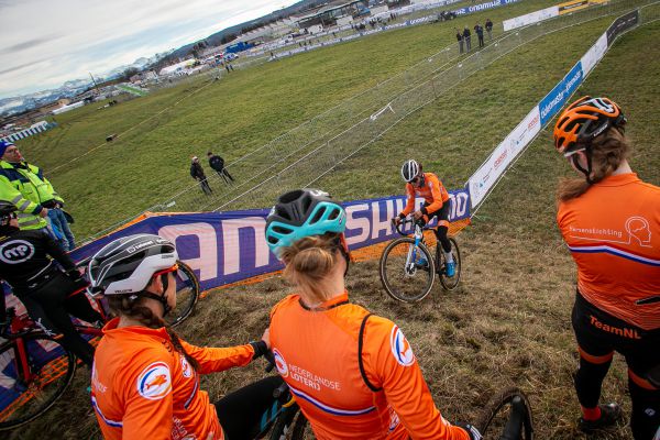 MS Dübendorf 2020 - ani Ceylin d.C. Alvarado si v tréninku nevěděla s výjezdem rady