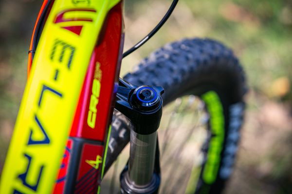 Crussis E-Largo 8.5 S