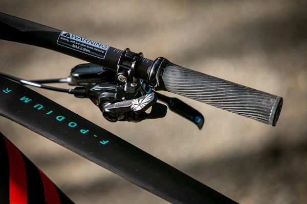 Mondraker F-Podium Carbon R