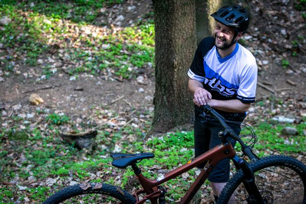 Přilba POC Axion Spin