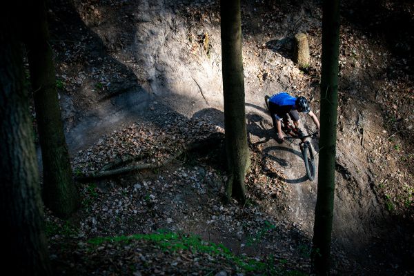 Přilba POC Axion Spin