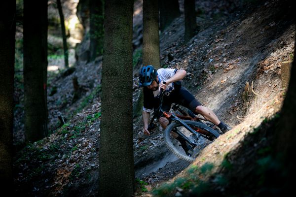 Přilba POC Axion Spin