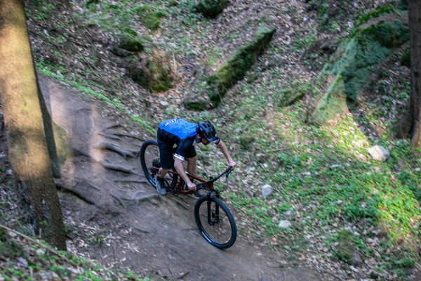 Přilba POC Axion Spin