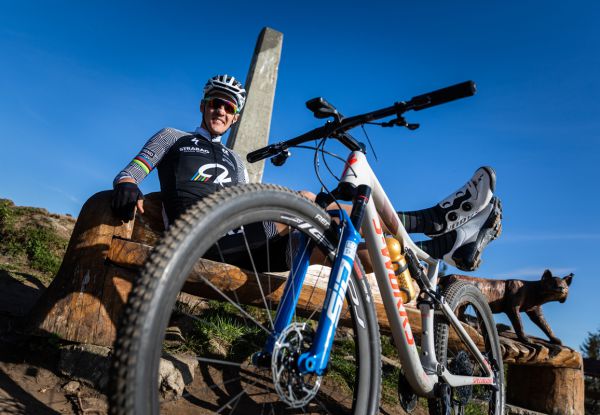 17:57 - nohy nahoru a kochačka!