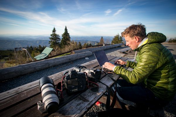 Míša Červený už posílá fotky do světa