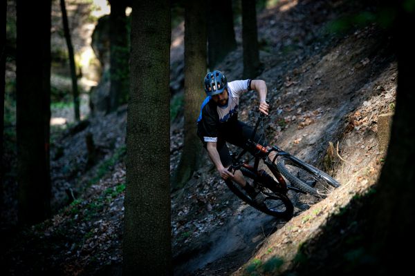 Přilba POC Axion Spin