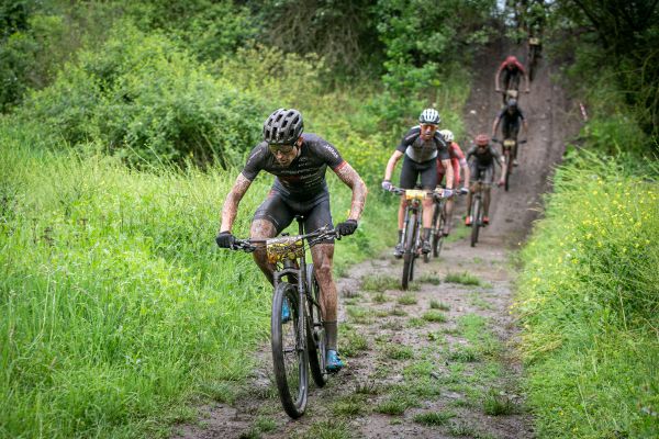 Po prvních 2 km už byli závodníci pěkně zprasení