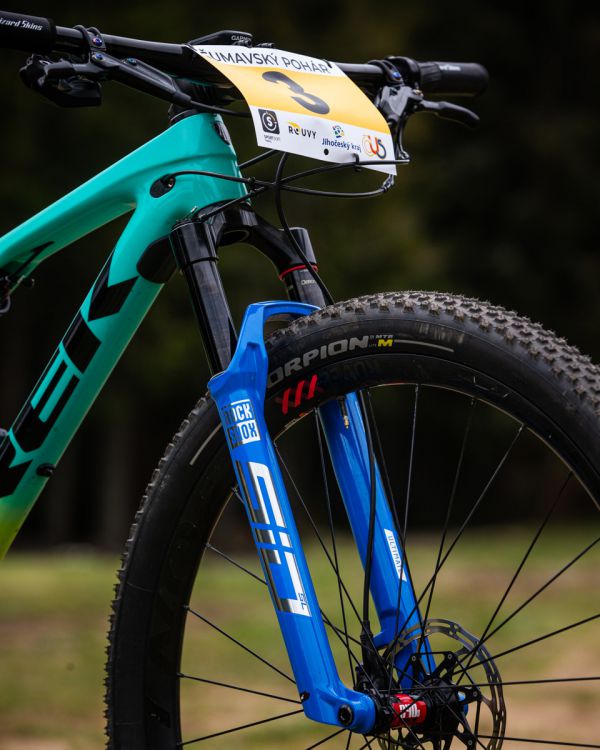 Bikeckeck: Trek Supercaliber Jana Škarnitzla
