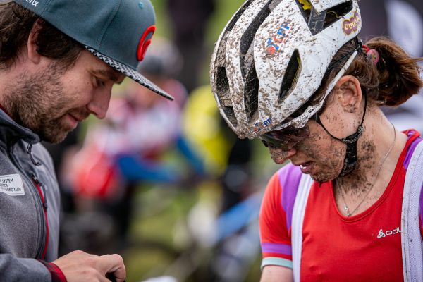 ČP Most 2020 - kolem Jíti se v cíli našlapovalo po špičkách