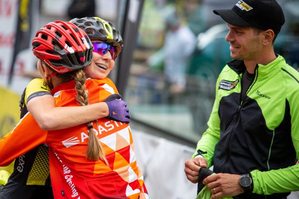 MČR XCO 2020 - Aneta s Kájou pod dohledem dospělé osoby