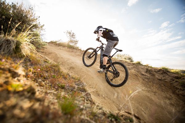 Niner uvádí ebiky RIP a WFO e9