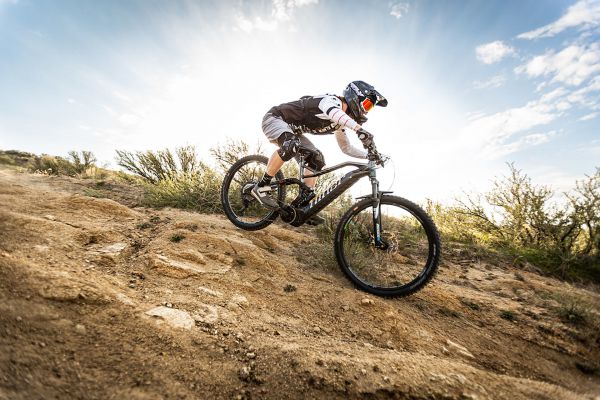 Niner uvádí ebiky RIP a WFO e9