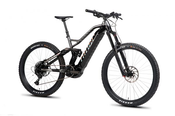 Niner uvádí ebiky RIP a WFO e9