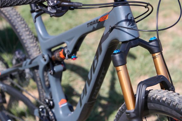 Pivot Trail 429