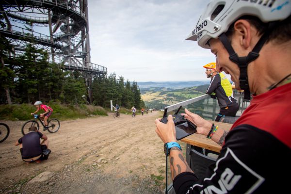 MČR XCM 2020 - Gaspi to celé řídil ze vzduchu