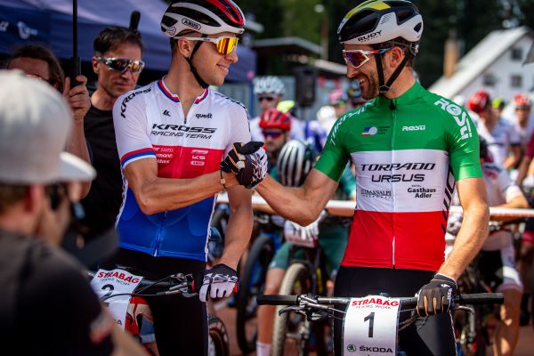 ČP XCO 2020 - Zadov - Ondřej Cink a Gerhard Kerschbaumer na startu