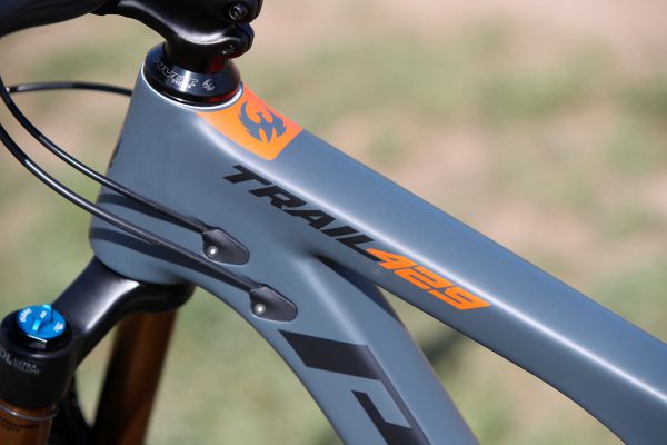 Pivot Trail 429