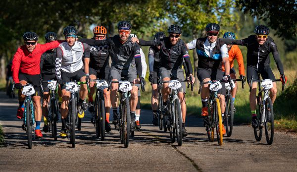 Partička Aspire & Friends