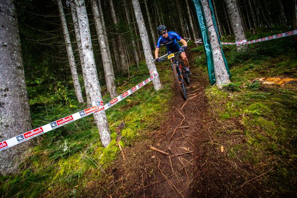 MS MTB 2020 - 1.den - jak tahle pasáž bude vypadat po několika závodech?