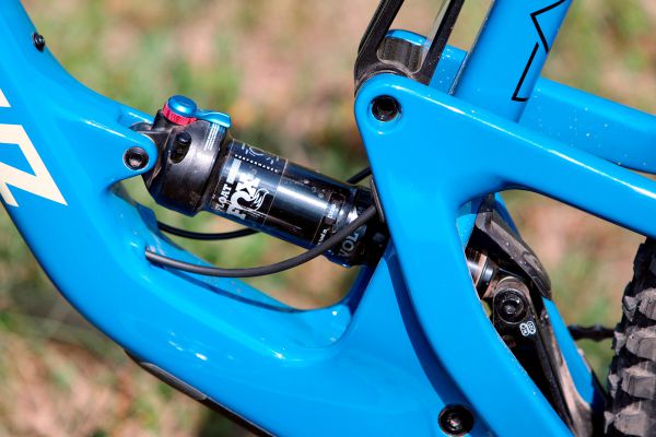 Santa Cruz Hightower C R