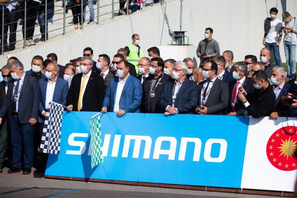 Slavnostní start v tureckém stylu