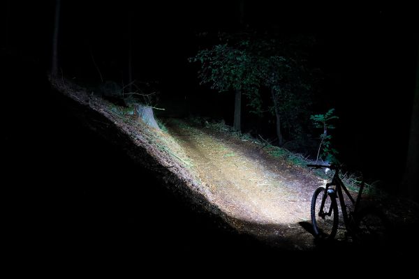 FENIX BC30 V2.0 a HM61R Amber