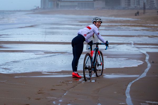 MS Oostende 2021 - trénink - Evie Richards se vyloženě bavila