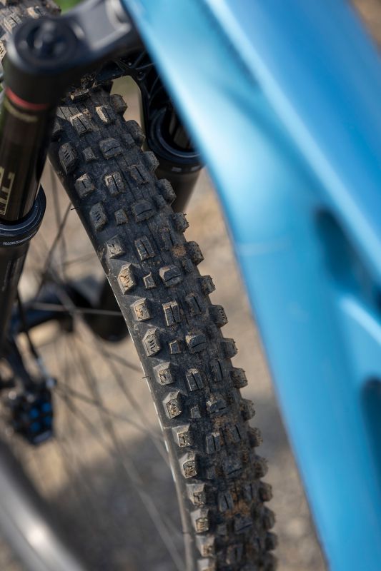 Cannondale Moterra Neo Carbon 2