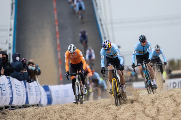 MS Cyklokros 2021 - Ženy U23 & muži Elite