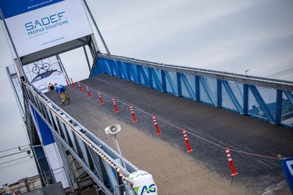 MS 2021 - Tereza Vaníčková se drápe na most