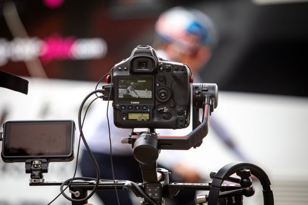 Nalles 2021 - hvězdy kolem sebe měly početné štáby