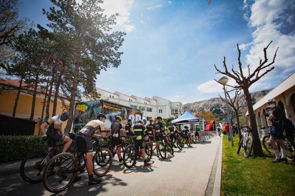 4 Islands 2021 - prolog