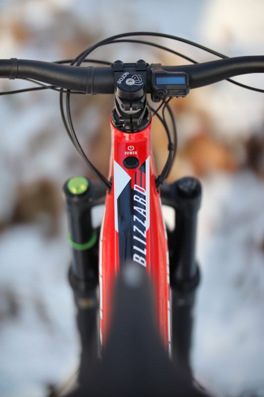 Rock Machine Blizzard krát dva