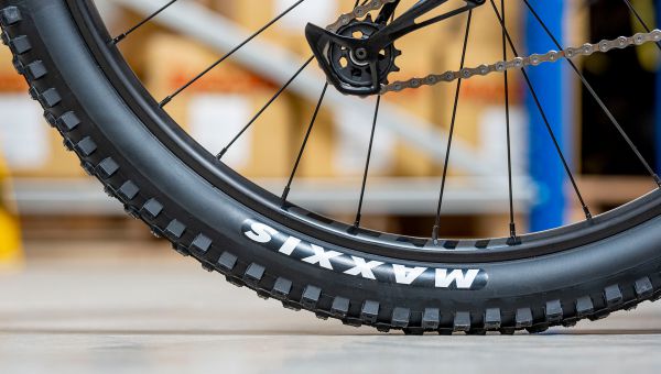 GT Sensor Carbon Elite