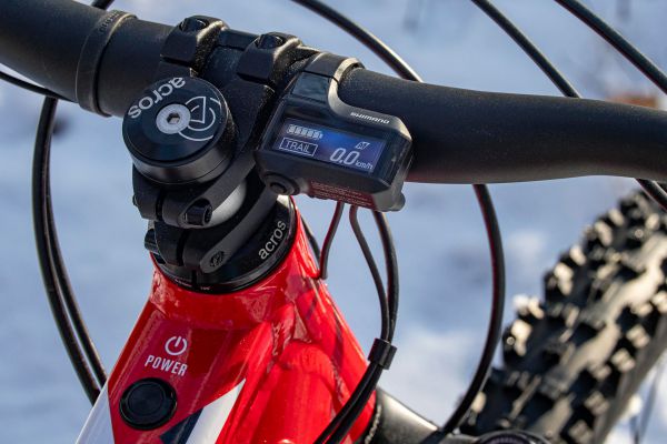 Rock Machine Blizzard krát dva