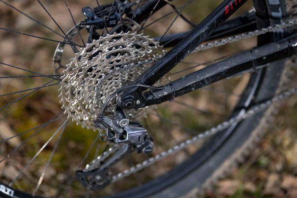 Rock Machine Blizzard krát dva