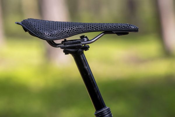 3D sedla Fizik & Specialized