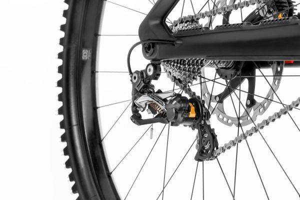 Mondraker Summum Carbon