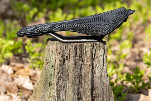 3D sedla Fizik & Specialized