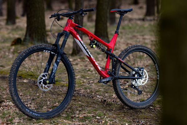 Rock Machine Blizzard krát dva