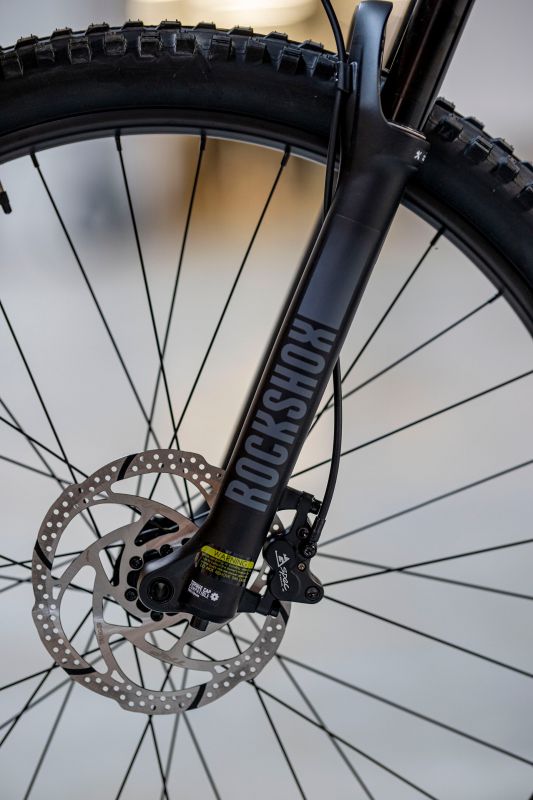 GT Sensor Carbon Elite