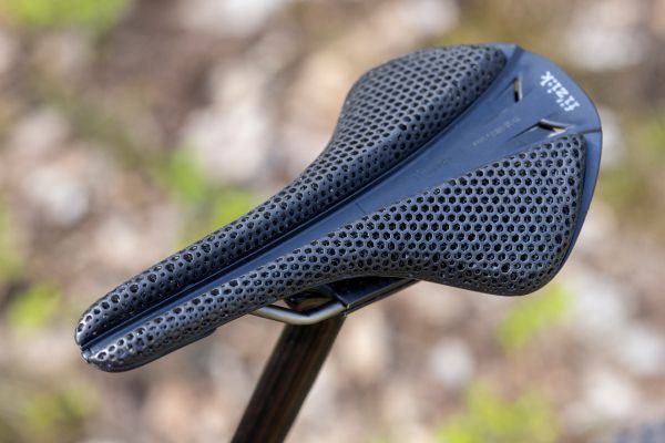 3D sedla Fizik & Specialized